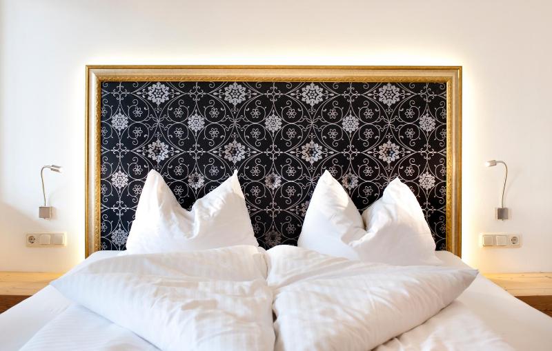 Small Double Room image 4