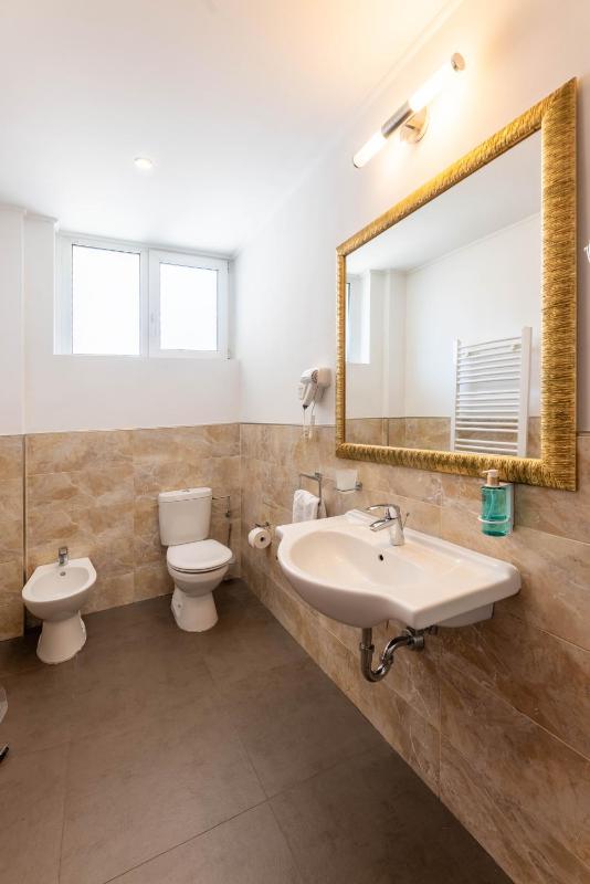 Suite image 2