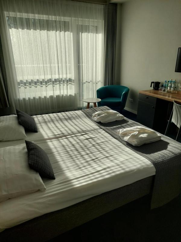Double or Twin Room with ESCAPE Package  image 3