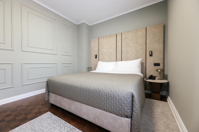 Single Room image 4