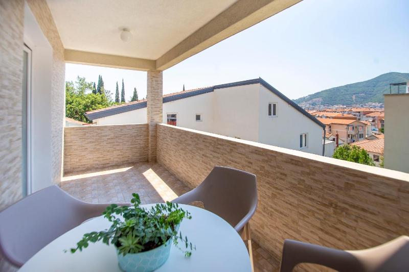 Studio with Balcony (4 Adults)  image 2