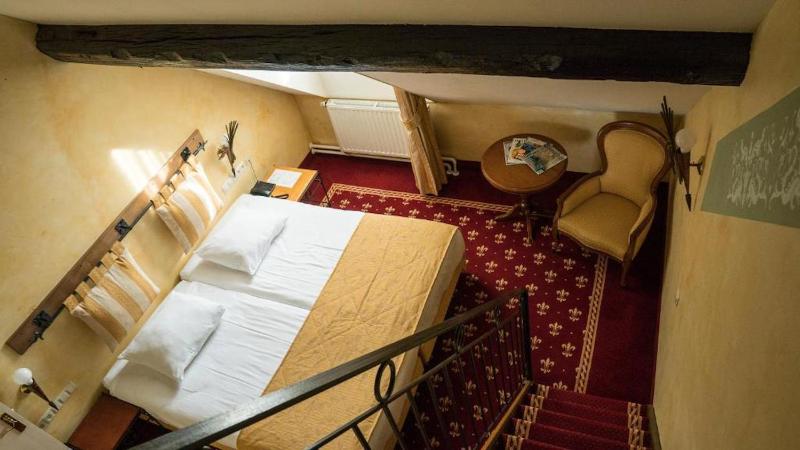 Deluxe Room image 1