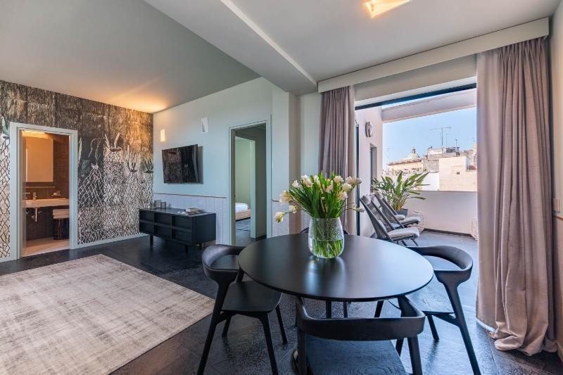 Suite image 4