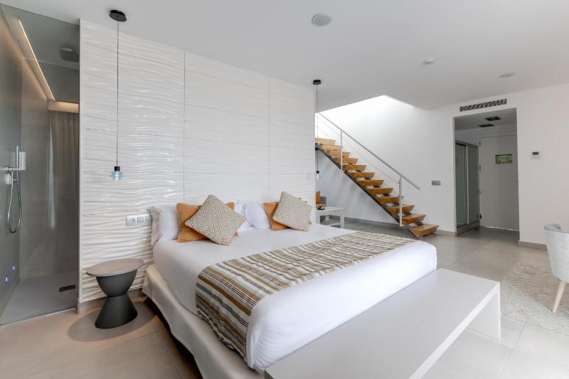 Suite with Private Pool image 1