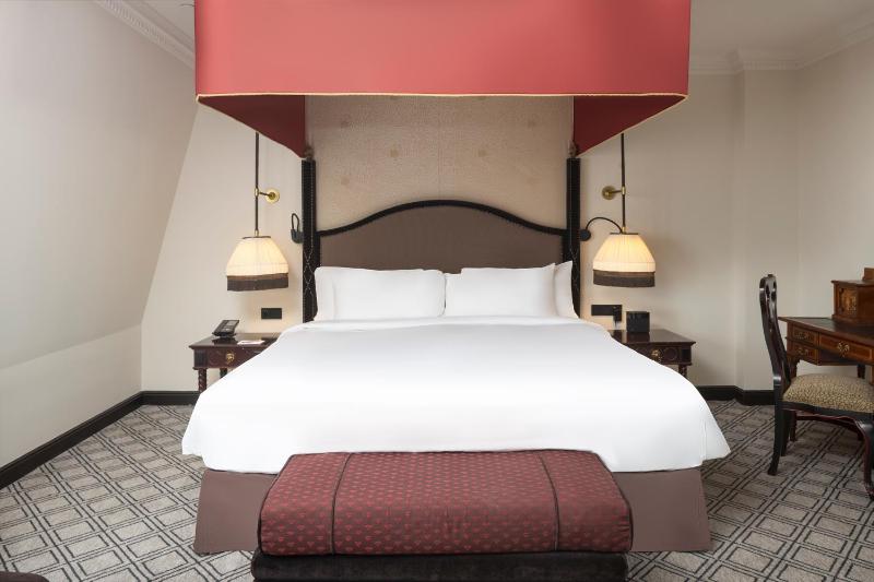 Executive Double Room image 4