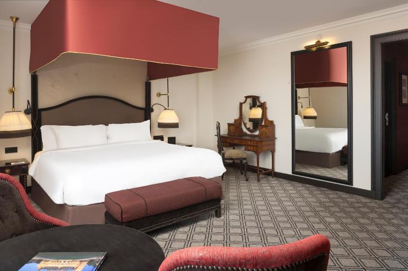 Executive Double Room image 3