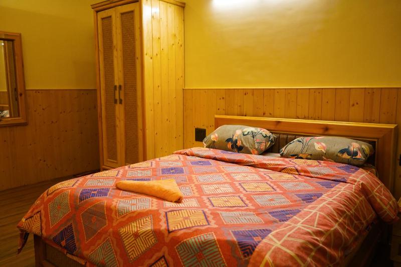 Echo 1BR close to Mall Road and Naini Lake - image 9