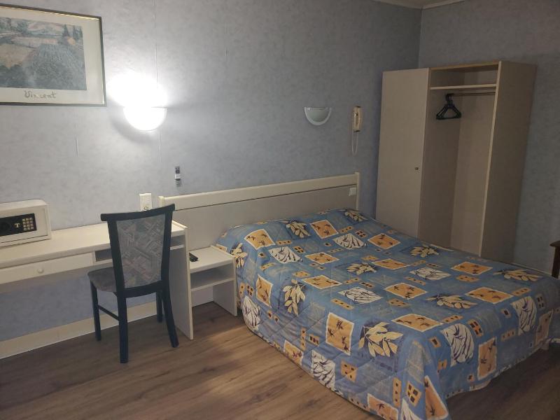 Double Room image 1