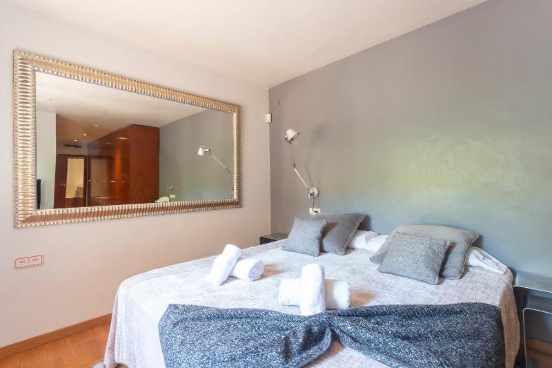 Apartment Barcelona Rentals - Classic Bonanova Apartment - image 16