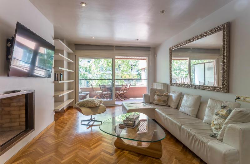 Apartment with Terrace image 4