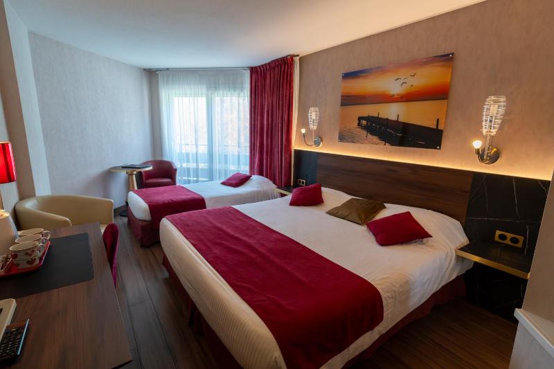 Triple Room image 1