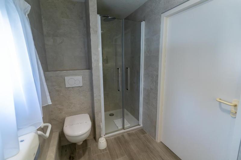 Triple Room image 2