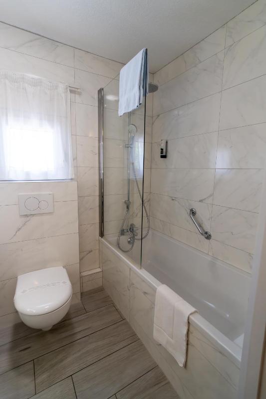 Double Room with Shower image 2