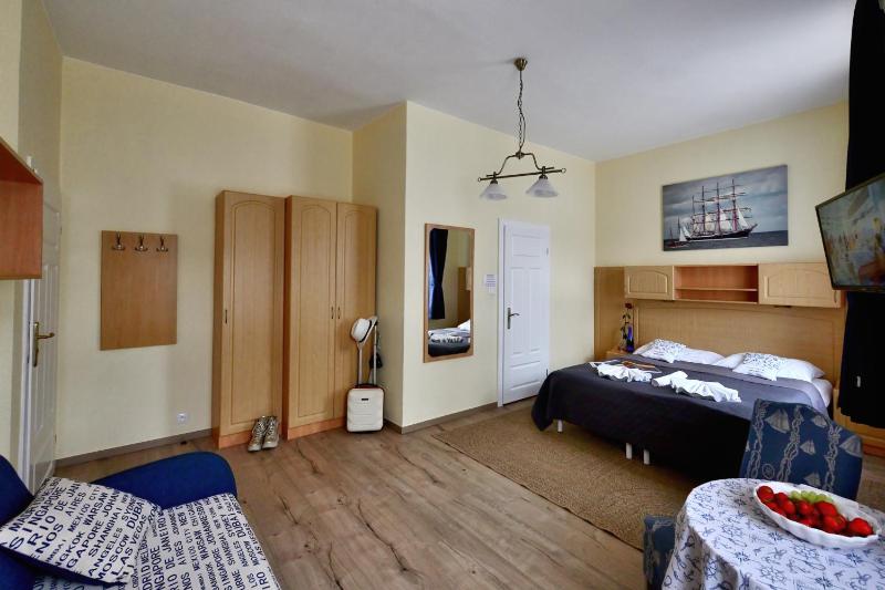 Triple Room image 2