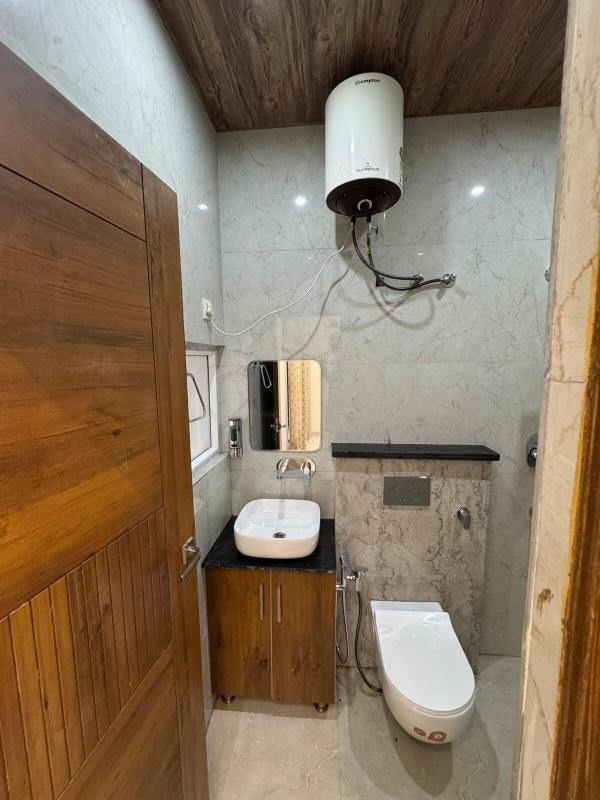 SkyLine HOME STAY - image 25