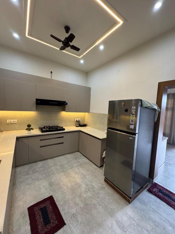 SkyLine HOME STAY - image 11
