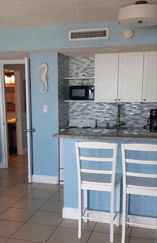 One-Bedroom Suite - Ocean Front  image 2
