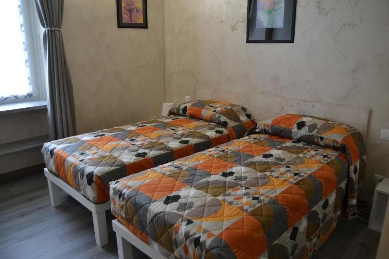 Single Room image 1