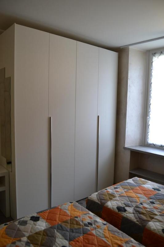 Twin Room with Shower image 4