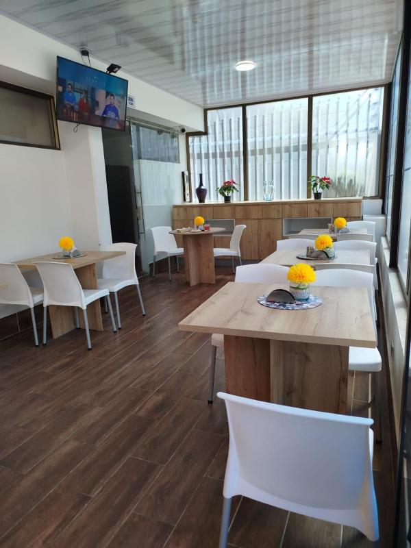Aw Hotel Ariston Embassy - image 13
