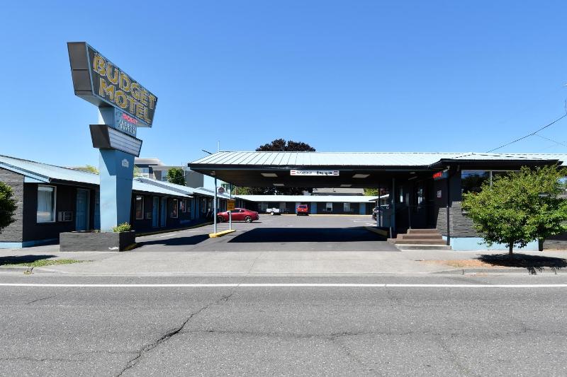 Budget Motel - image 5