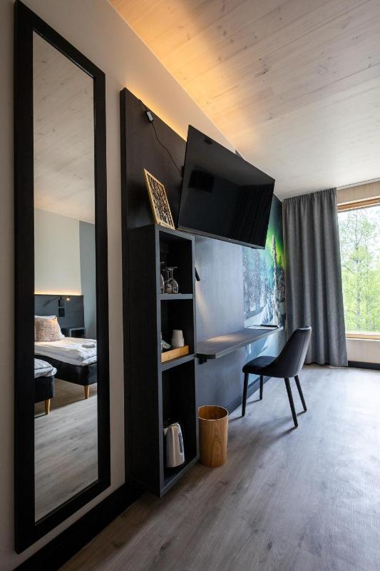 Superior Twin Room image 4