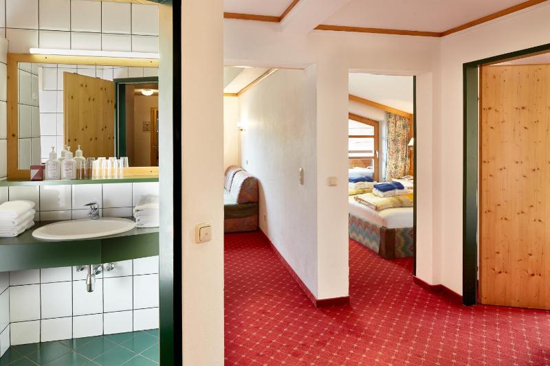 Family Suite with Balcony image 4