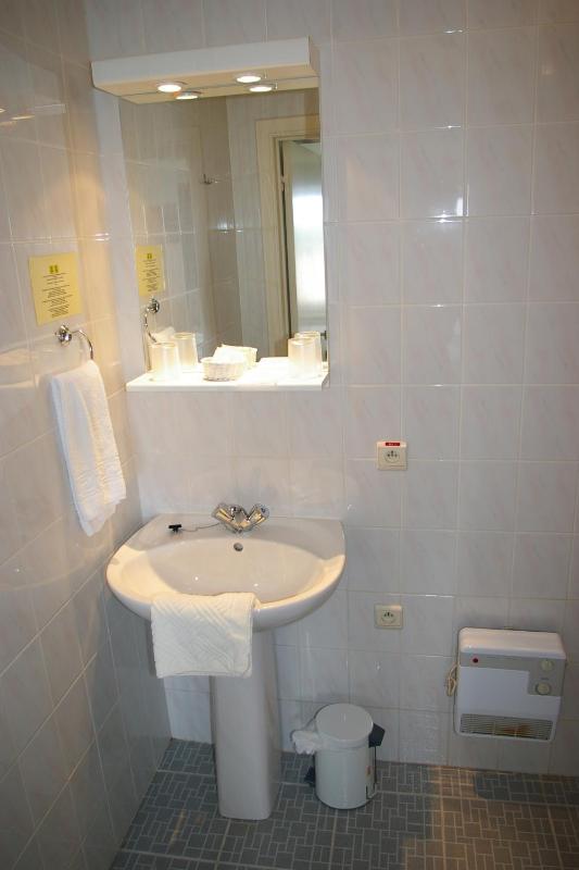 Family Room with Bathroom image 3