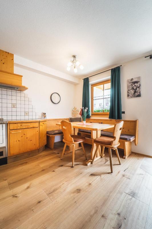 Apartment - Split Level image 3