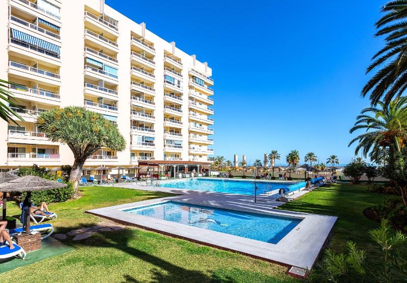 Hotel Apartamentos Pyr Fuengirola - image 1