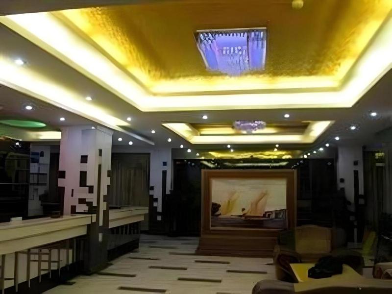 Airport Liwan Hotel - image 1
