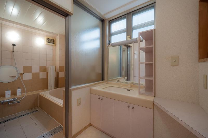 Mita Hillside Villa 4BR 3Bathrooms - image 10