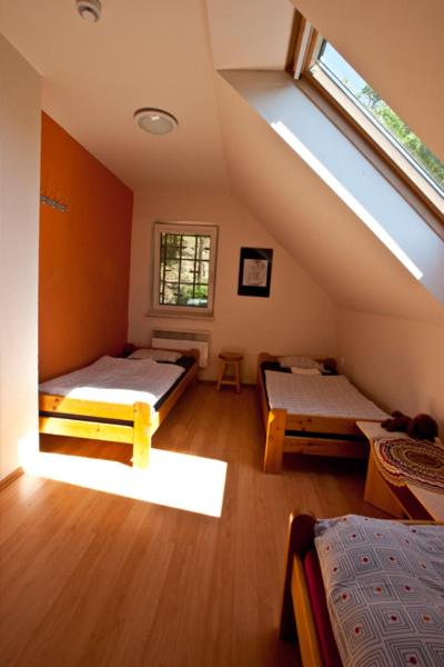 Three-Bedroom House image 4