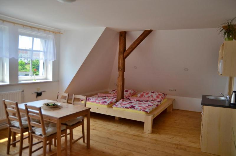 Suite with Garden View image 4