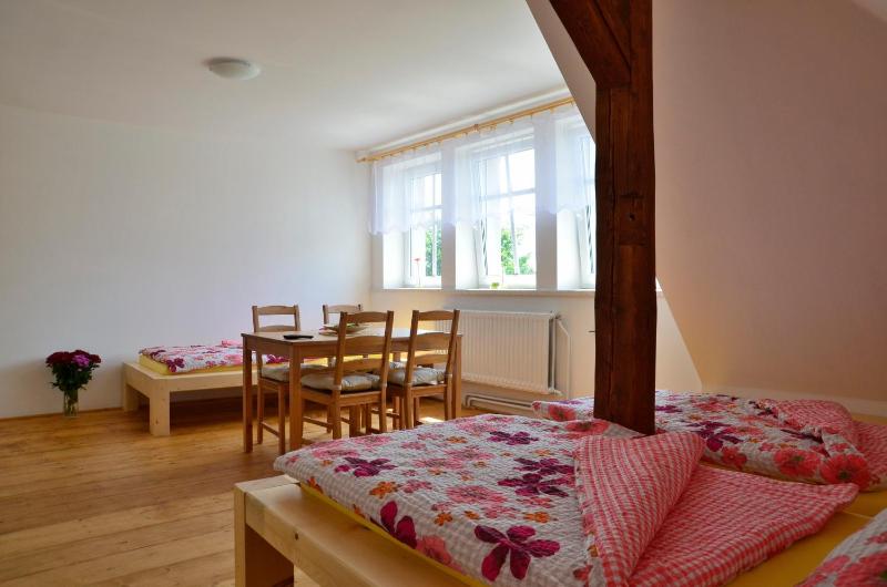Suite with Garden View image 3
