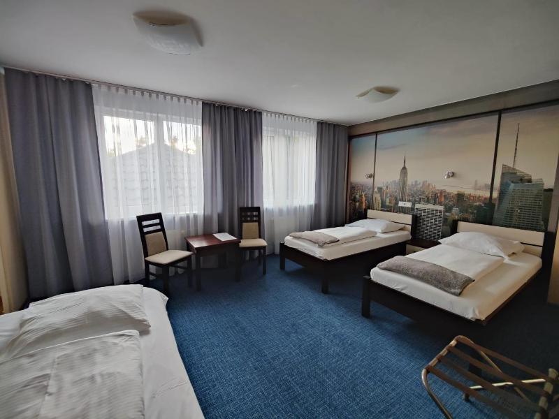 Triple Room image 1