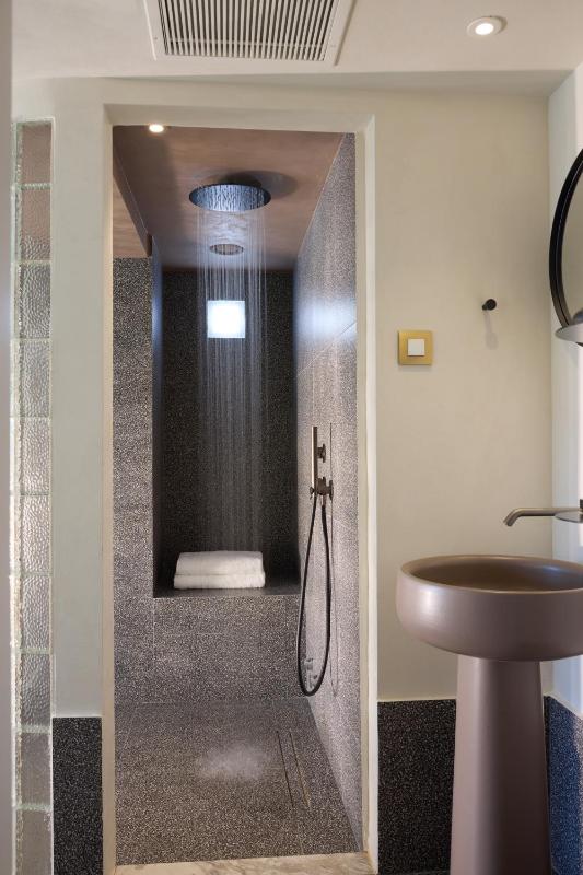 Red Suite Acropolis View image 4