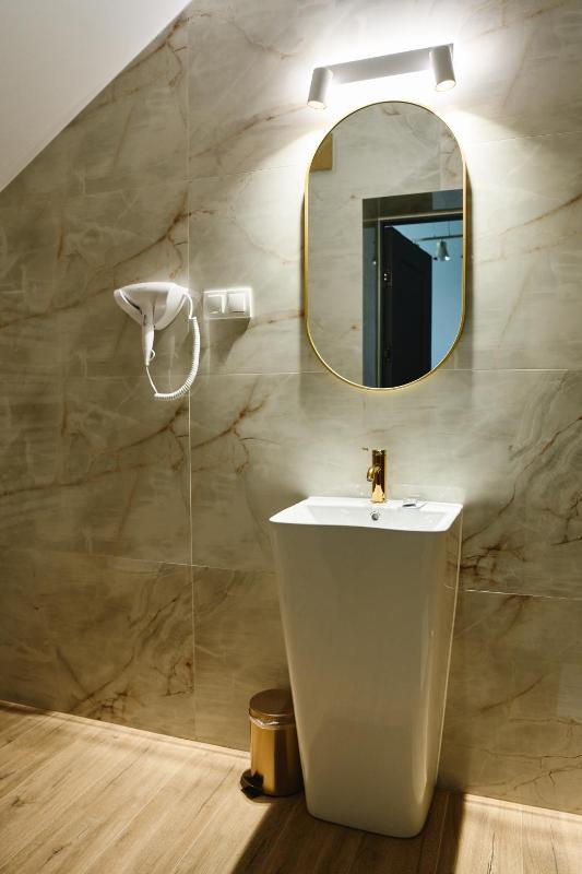 Single Room image 1
