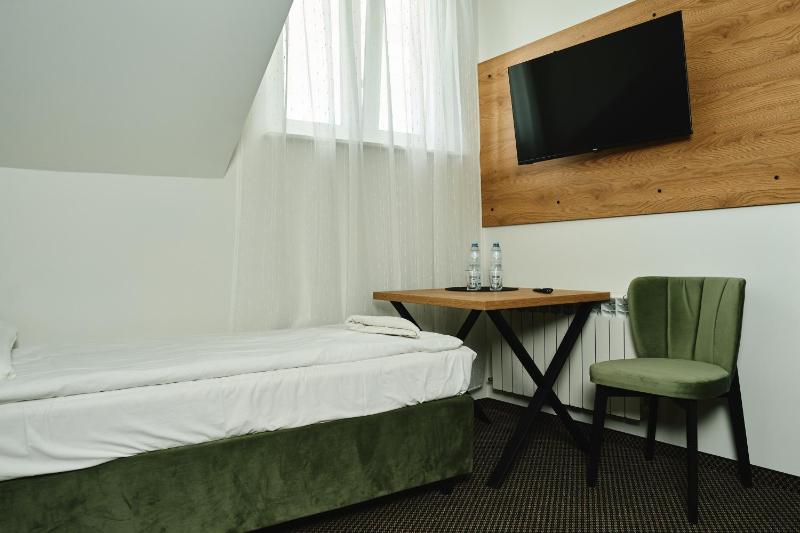Single Room image 4