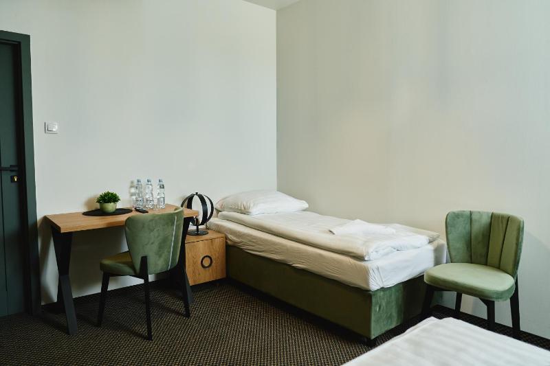 Triple Room image 2