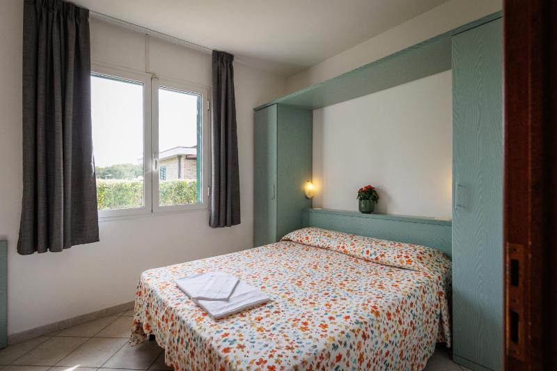 Deluxe One-Bedroom Apartment image 4