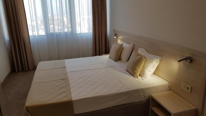 Standard Double or Twin Room image 1