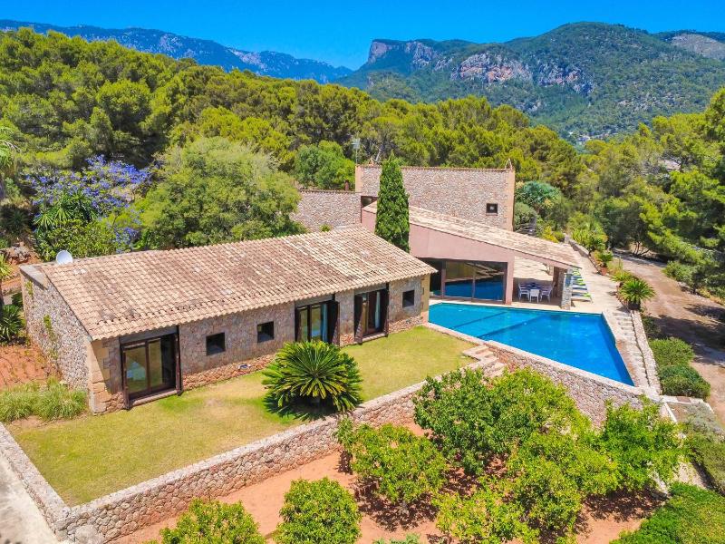 Villa with Private Pool image 4
