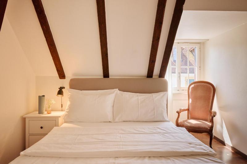 Double Room image 1