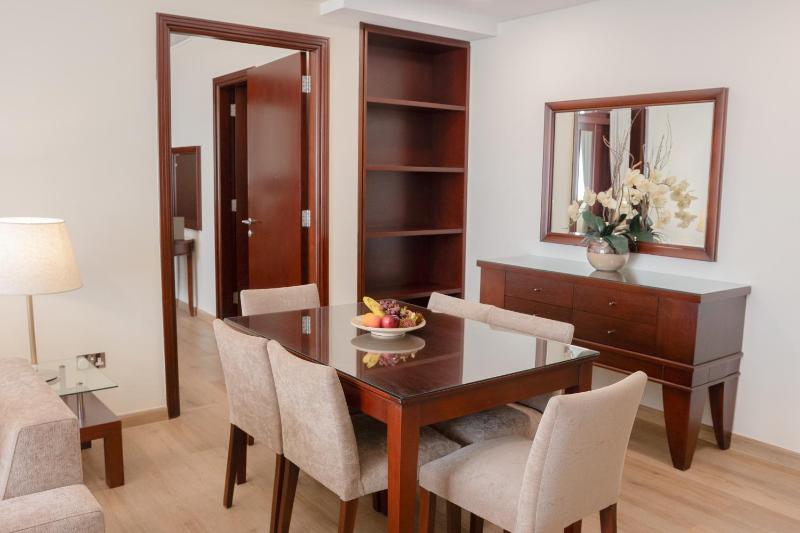 Two-Bedroom Apartment with Kitchen image 4