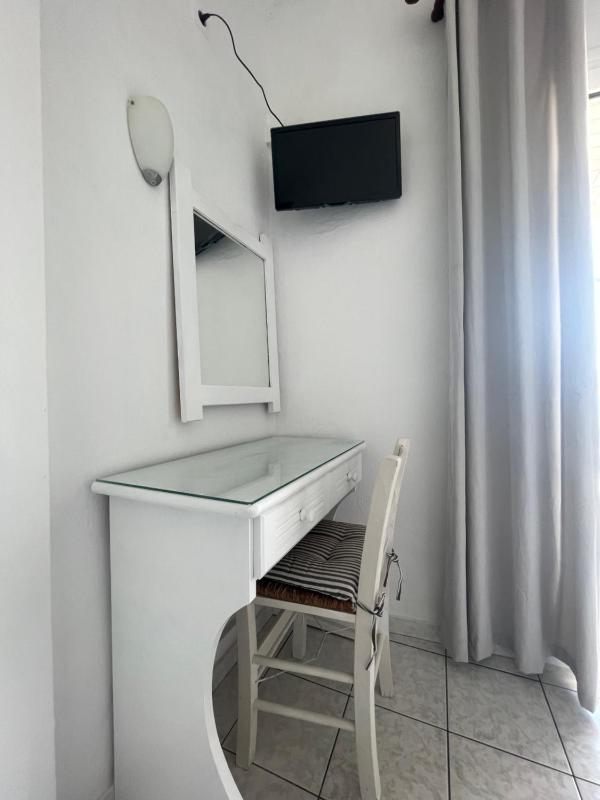 Agnàntema Portside Stays Skiathos The Authentic Sporadean Living - image 18
