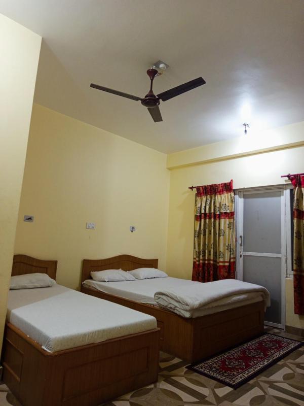 Khushi Lodge and Restaurant - image 4
