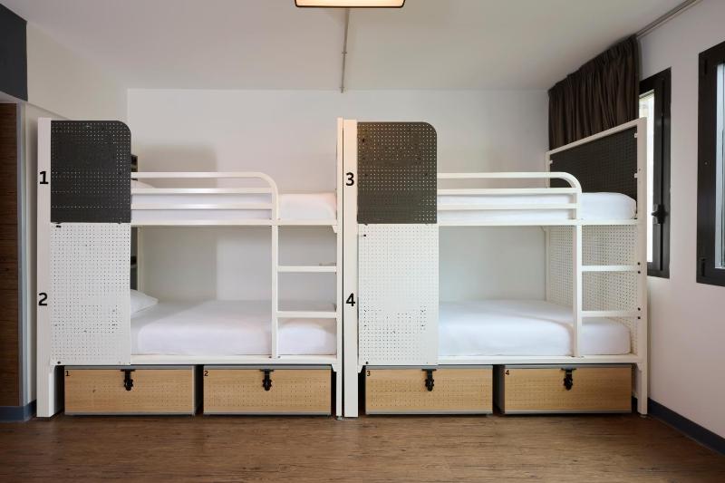 Room with 8 beds and Private Bathroom image 4
