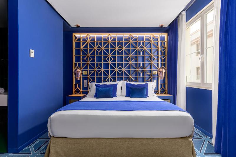 Superior Double Room image 3