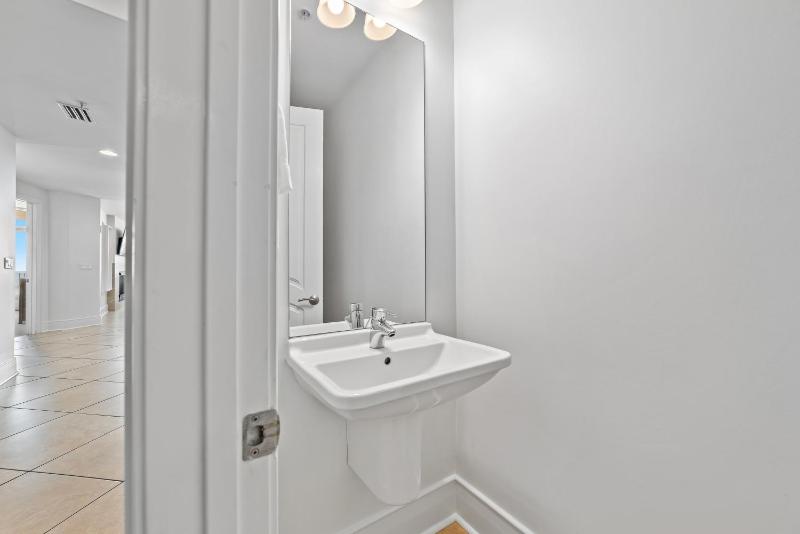 Turquoise Place Unit 802D - image 45
